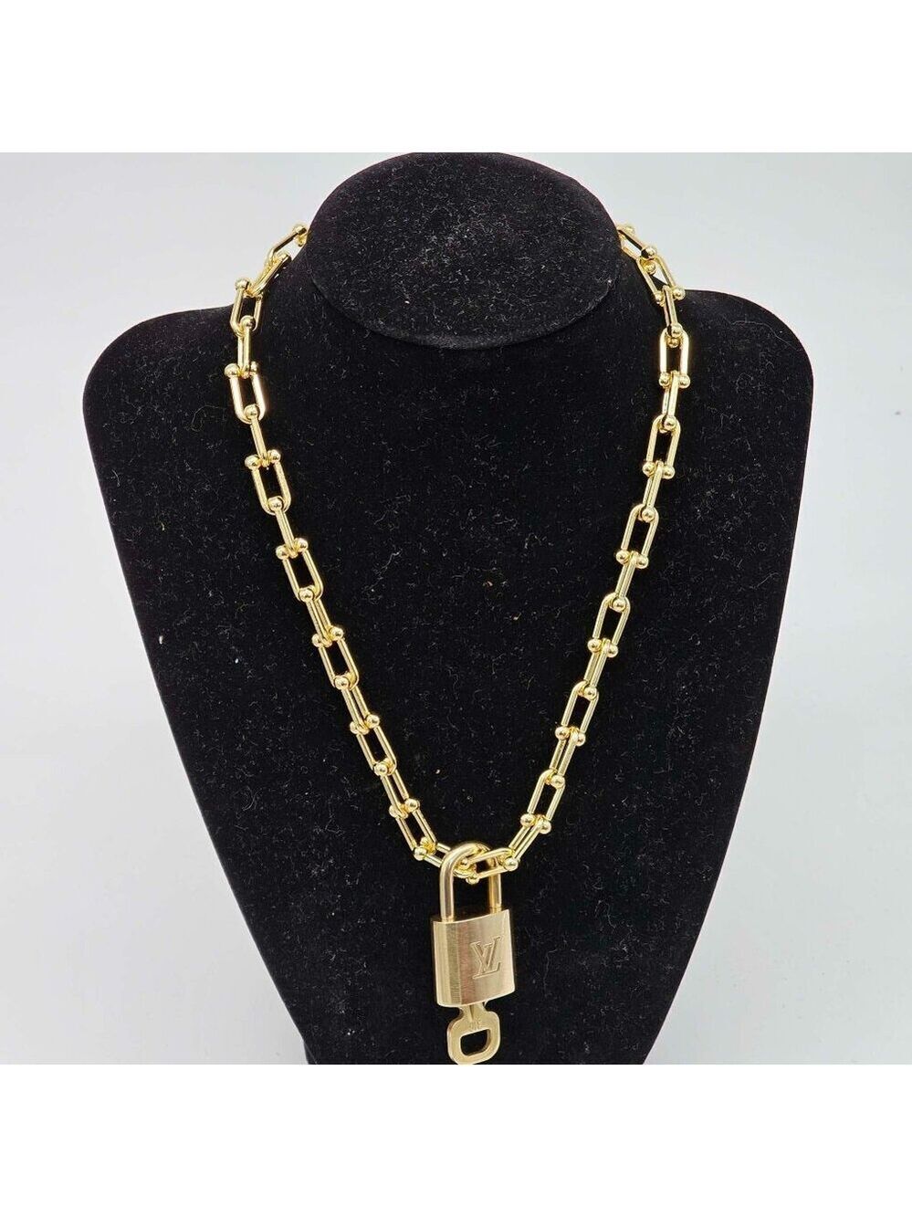 Authentic Louis Vuitton Lock & Key w/ Unbranded Gold Plated Gold Chain Necklace